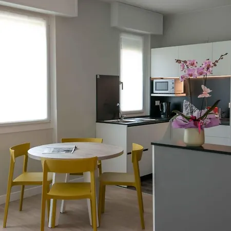 公寓式酒店 Il Melograno 西尔米奥奈