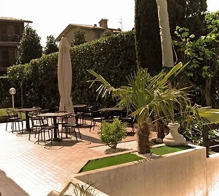 Il Melograno Aparthotel 3*